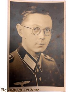Studio portret WH soldier with glasses