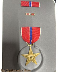 Medaille US Army Bronze Star in doos  (Bronze Star medal with  baton boxed)