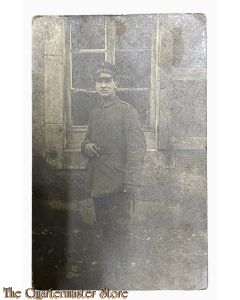 (Studio Photo) Postkarte 1915 Deutscher Soldat im Garten