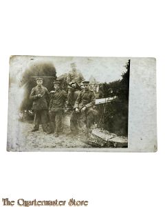 Feld Postkarte 1914-18 Photo Group 4 German soldiers posing at bridge 
