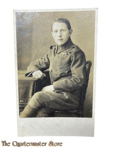 Studio photo 1914-18 Austrian decorated officer sitting