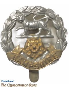 Cap badge the Hampshire Regiment 
