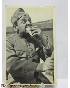 Prent briefkaart mobilisatie 1940 etende soldaat