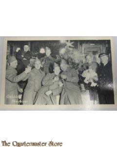 Prent briefkaart mobilisatie 1939 GN proostend overjas