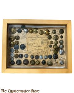 France - framed WW1 metal military buttons 