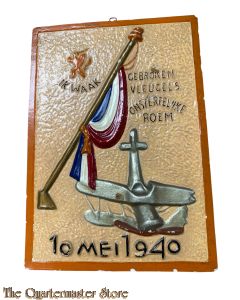 Wandtegel 10 mei 1940 IK WAAK gebroken vleugels onsterfelijke roem