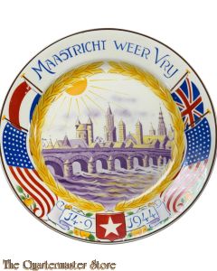 Aardewerken Wandbord  Maastricht weer vrij 14 9 1944